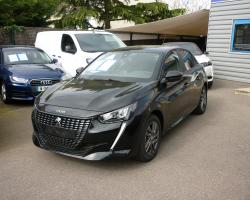 PEUGEOT 2008 PureTech 130 S&S EAT8 Allure Pack